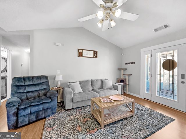 182 Bonnies Way, Jenkinsburg, GA 30234