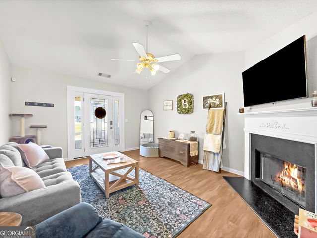 182 Bonnies Way, Jenkinsburg, GA 30234