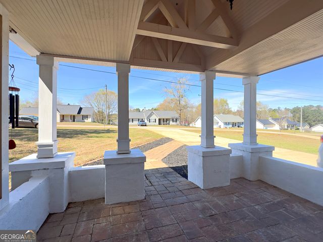 182 Bonnies Way, Jenkinsburg, GA 30234