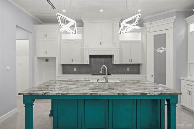 3313 Showboat Drive, Edinburg, TX 78541