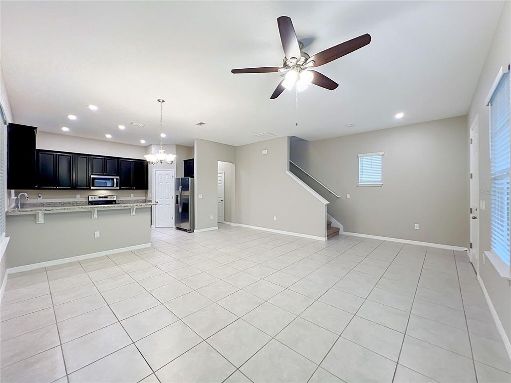 Image 11 of property listing at 1549 ASTORIA ARBOR LANE, Orlando, FL 32824