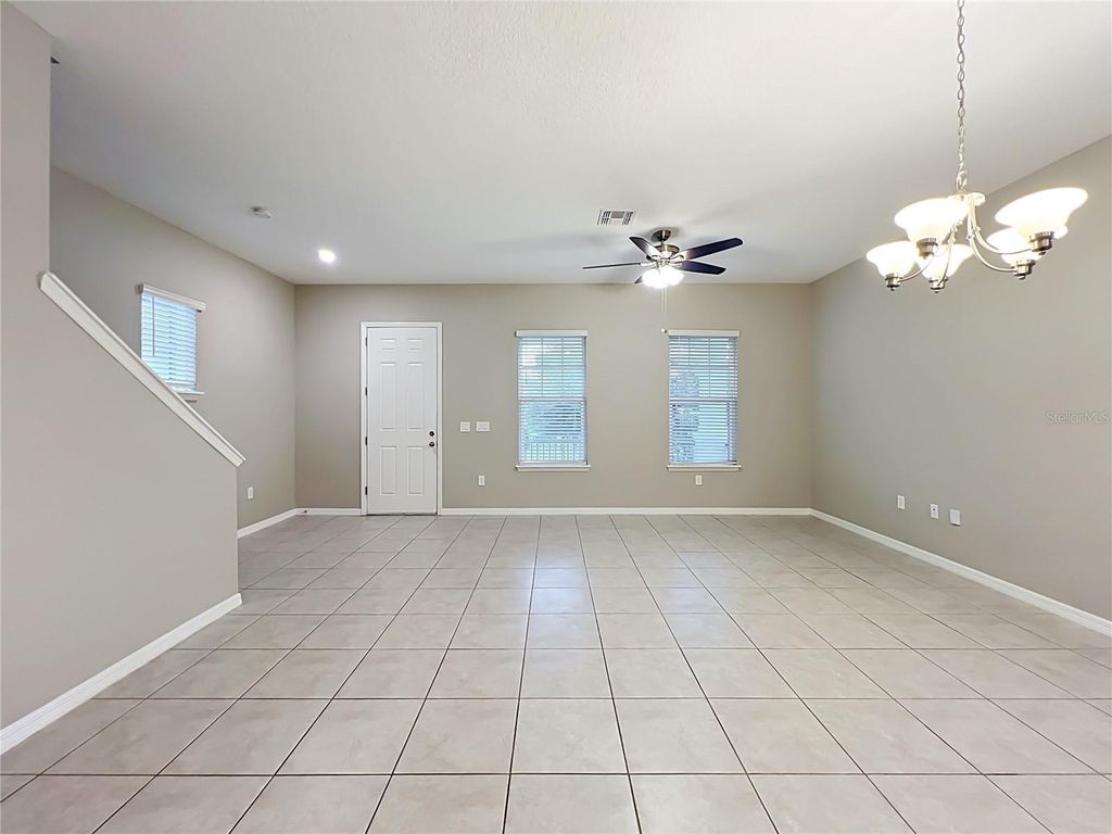 Image 13 of property listing at 1549 ASTORIA ARBOR LANE, Orlando, FL 32824