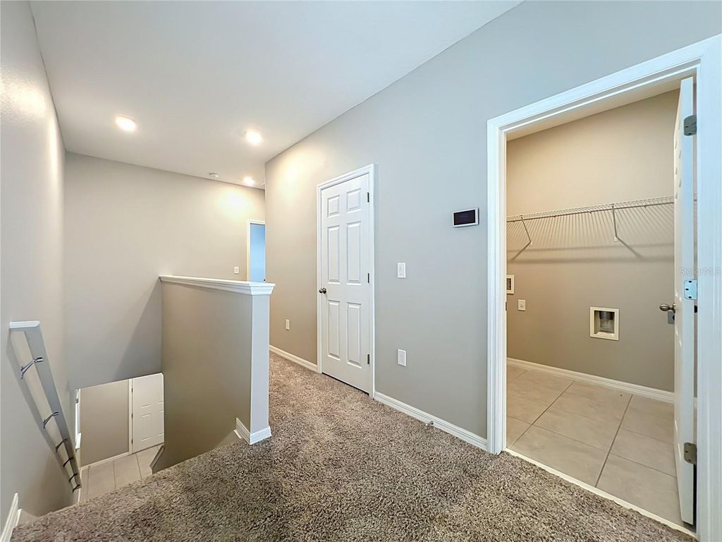 Image 25 of property listing at 1549 ASTORIA ARBOR LANE, Orlando, FL 32824