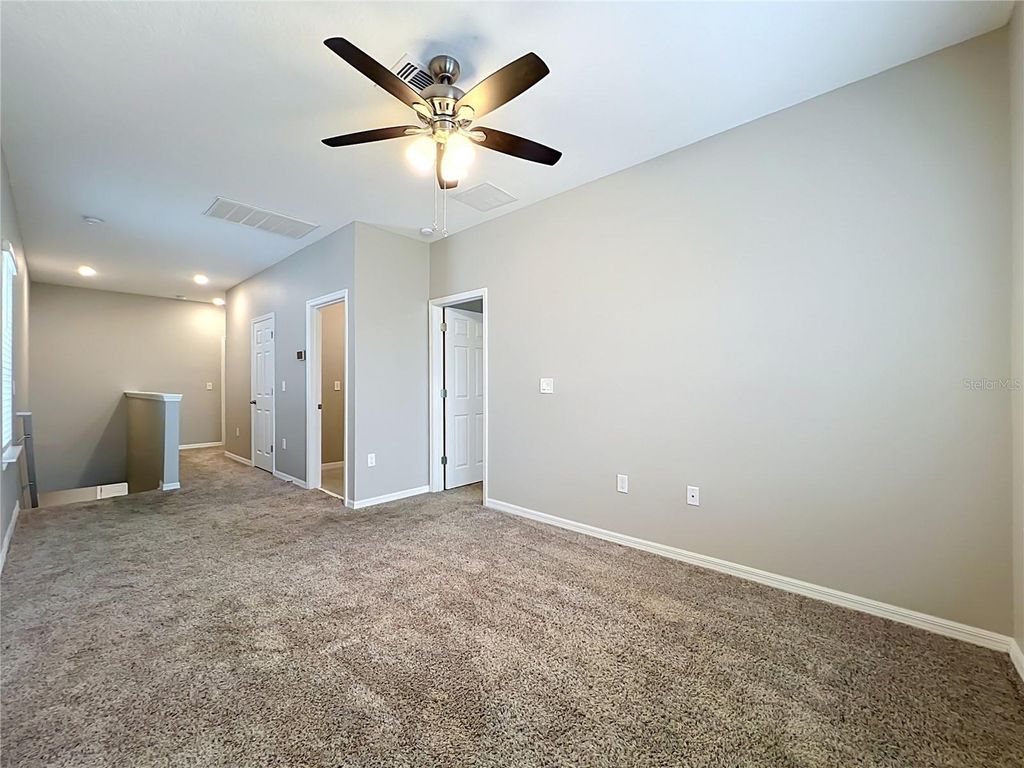 Image 27 of property listing at 1549 ASTORIA ARBOR LANE, Orlando, FL 32824