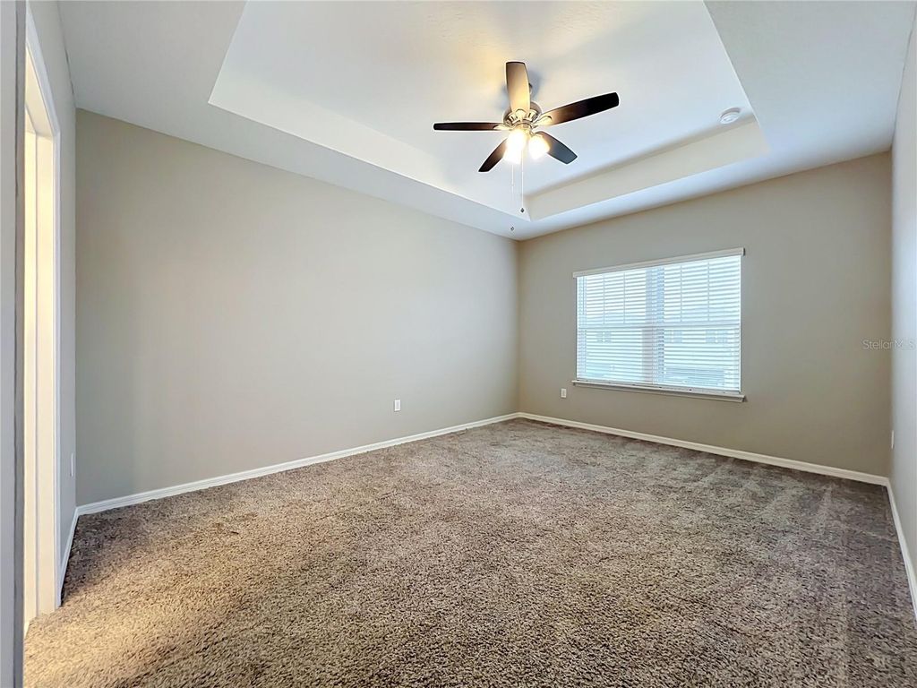 Image 28 of property listing at 1549 ASTORIA ARBOR LANE, Orlando, FL 32824