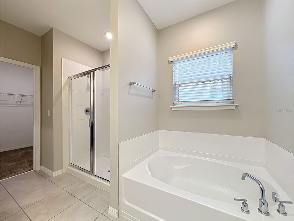 Image 31 of property listing at 1549 ASTORIA ARBOR LANE, Orlando, FL 32824