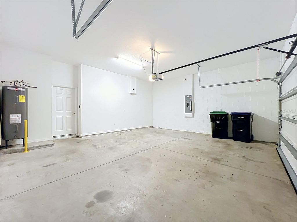 Image 46 of property listing at 1549 ASTORIA ARBOR LANE, Orlando, FL 32824