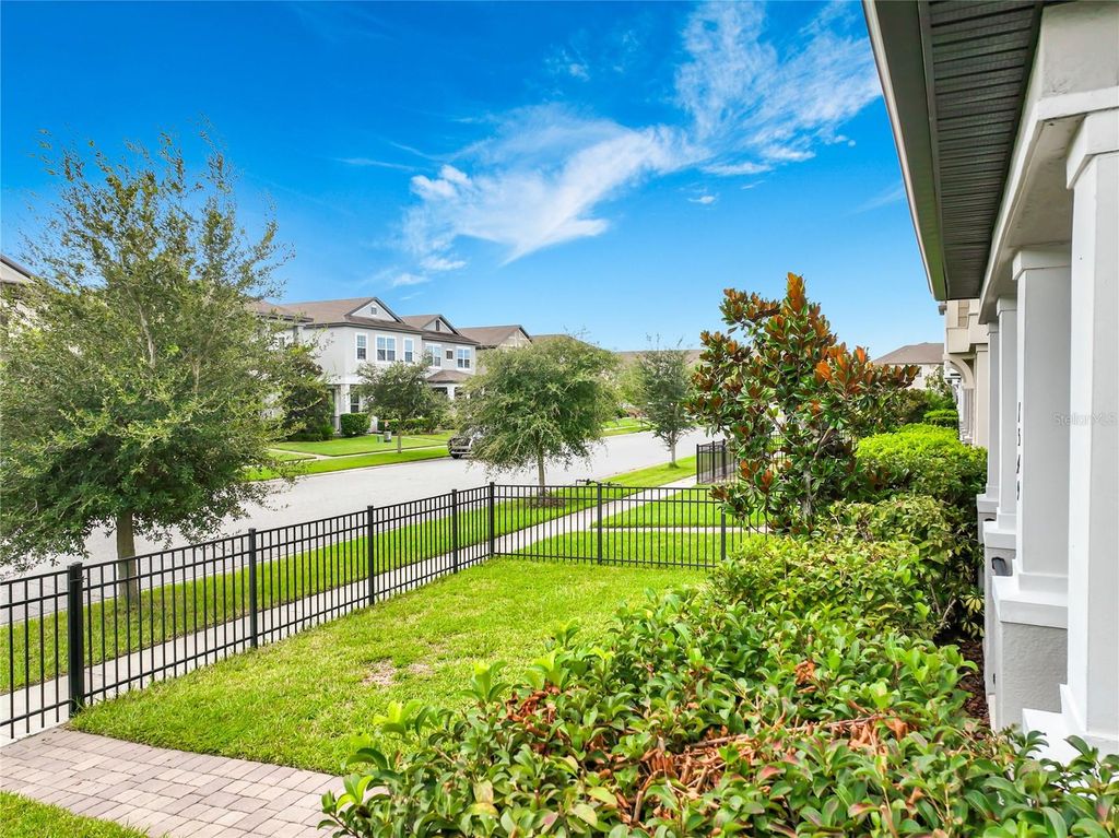 Image 7 of property listing at 1549 ASTORIA ARBOR LANE, Orlando, FL 32824