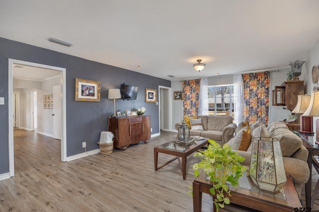 4031 Silverwood Dr., Tyler, TX 75701