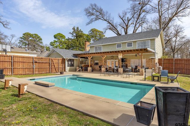 4031 Silverwood Dr., Tyler, TX 75701