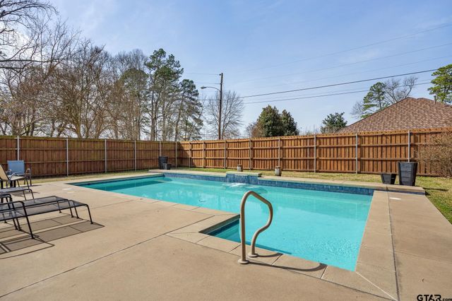 4031 Silverwood Dr., Tyler, TX 75701