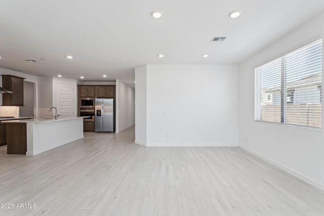 6991 W PINNACLE VISTA Drive, Peoria, AZ 85383