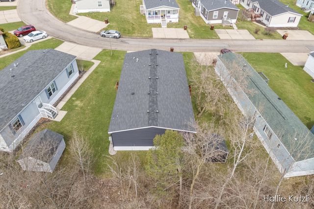 1418 Red Oak Lane Ne, Plainfield Twp, MI 49306
