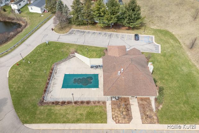1418 Red Oak Lane Ne, Plainfield Twp, MI 49306