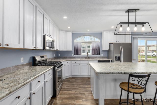 1418 Red Oak Lane Ne, Plainfield Twp, MI 49306