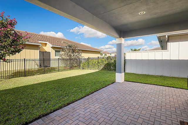19199 Rolling Acres Road, Loxahatchee, FL 33470