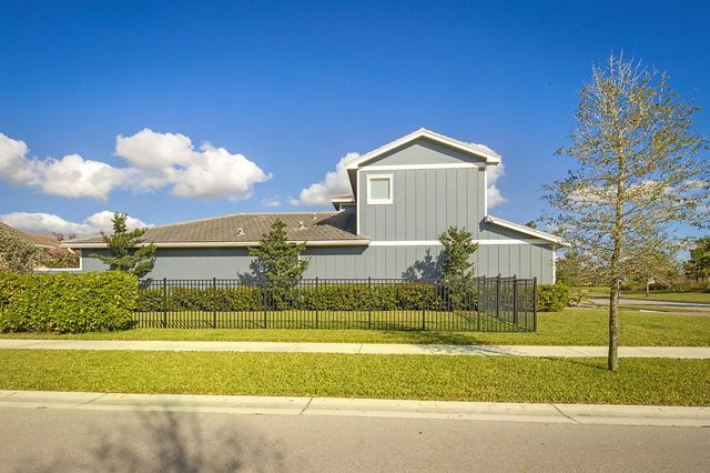 19199 Rolling Acres Road, Loxahatchee, FL 33470
