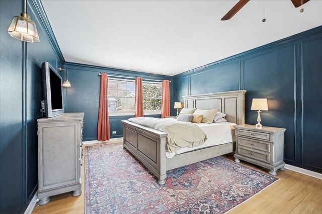 1718 S Ridge Drive, Arlington Heights, IL 60005