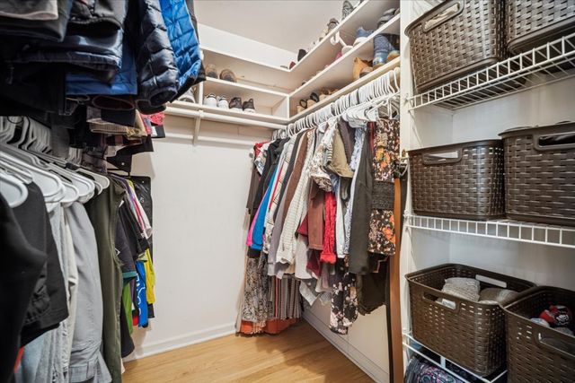 1718 S Ridge Drive, Arlington Heights, IL 60005