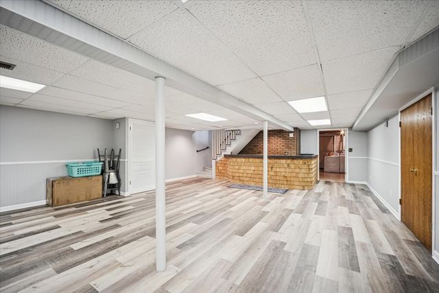 1718 S Ridge Drive, Arlington Heights, IL 60005