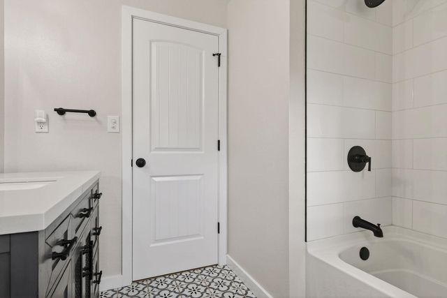 3917 E PRATT Ave, Spokane, WA 99202