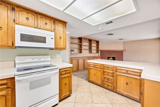 42325 Whittier Avenue, Hemet, CA 92544