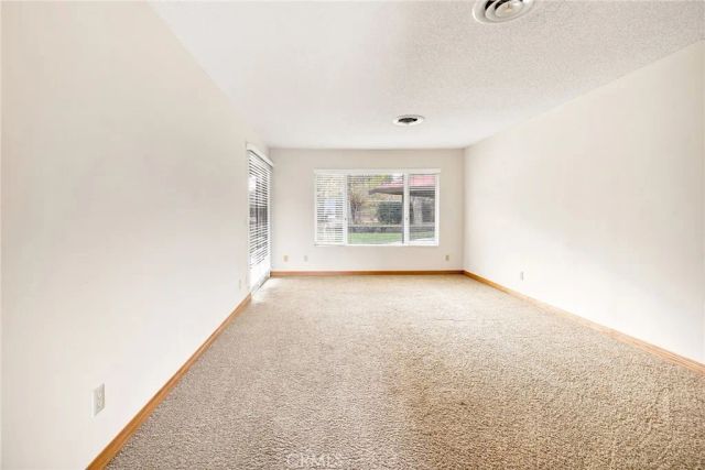 42325 Whittier Avenue, Hemet, CA 92544