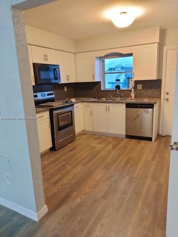 826 SW 5th Ct 1, Hallandale Beach, FL 33009