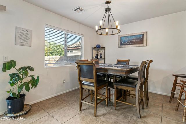 8002 Nautilus Drive, Tucson, AZ 85756