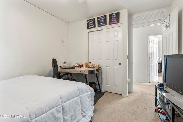 8002 Nautilus Drive, Tucson, AZ 85756