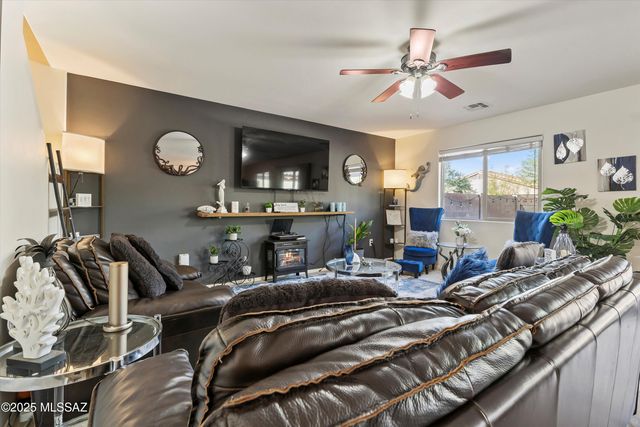 8002 Nautilus Drive, Tucson, AZ 85756