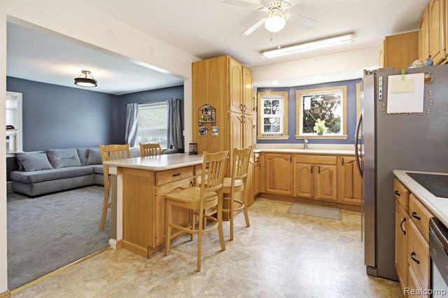 14802 Mulberry Street, Southgate, MI 48195