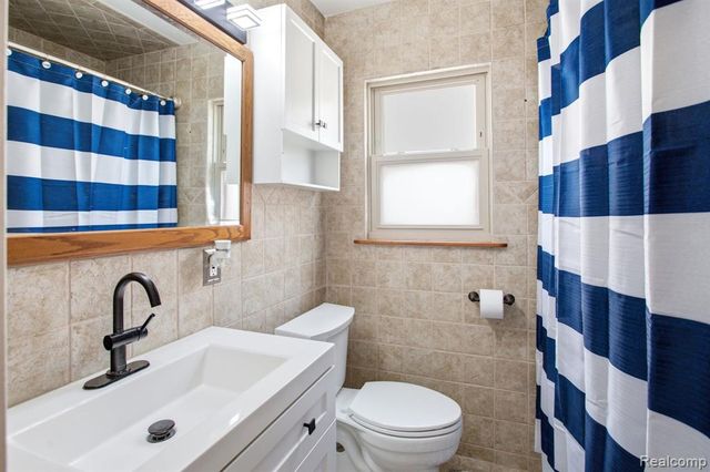 14802 Mulberry Street, Southgate, MI 48195