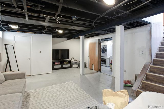 14802 Mulberry Street, Southgate, MI 48195