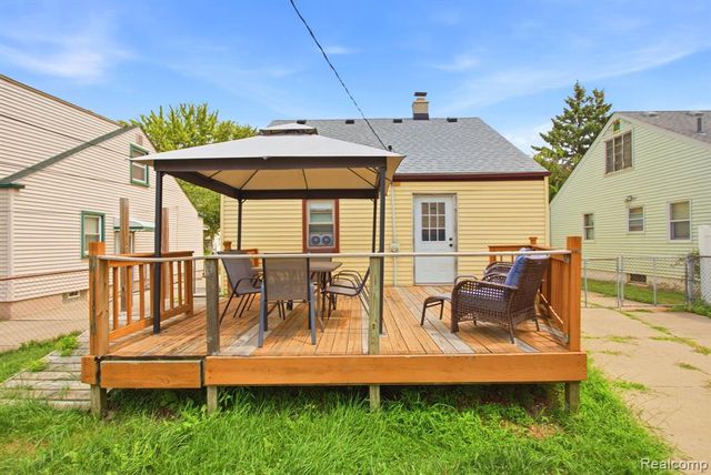 14802 Mulberry Street, Southgate, MI 48195