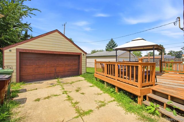14802 Mulberry Street, Southgate, MI 48195