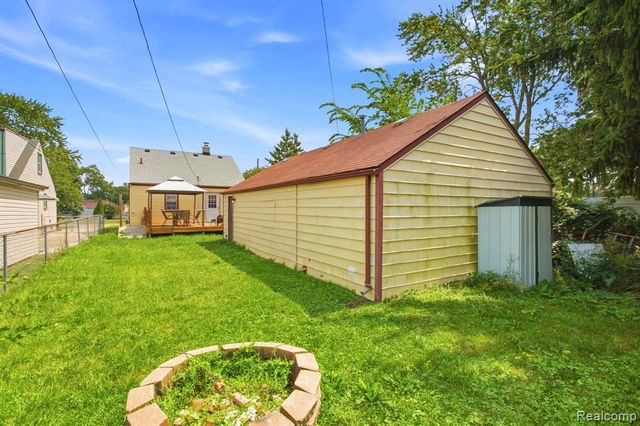 14802 Mulberry Street, Southgate, MI 48195