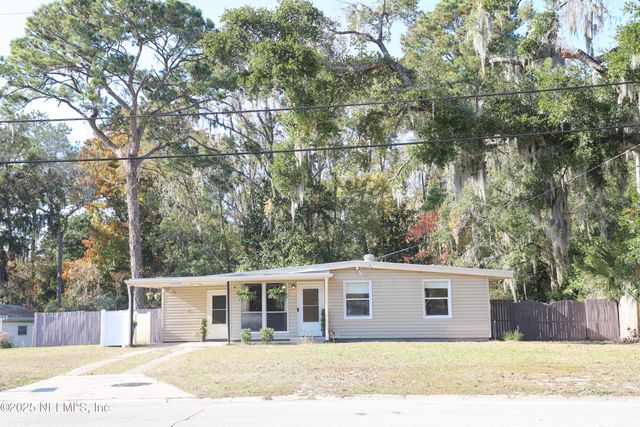 10326 DE PAUL Drive, Jacksonville, FL 32218