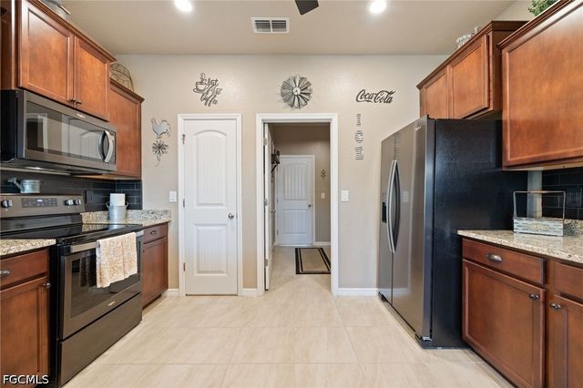 1509 NE 35th TER, Cape Coral, FL 33909