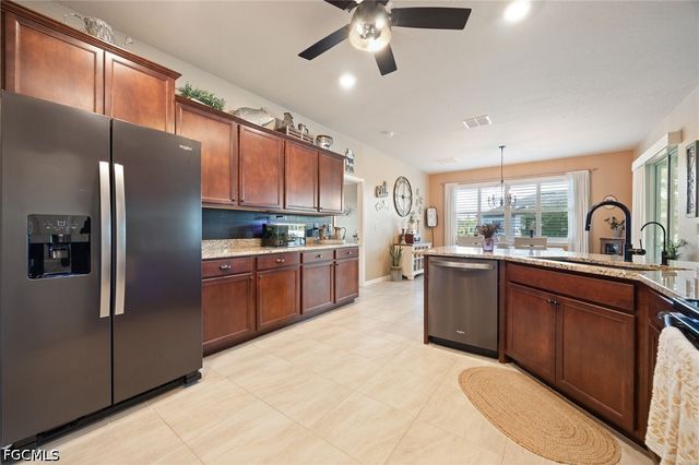 1509 NE 35th TER, Cape Coral, FL 33909