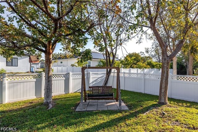 1509 NE 35th TER, Cape Coral, FL 33909