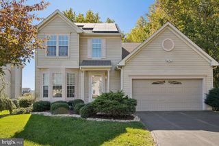 235 W HOPE CT, Bear, DE 19701