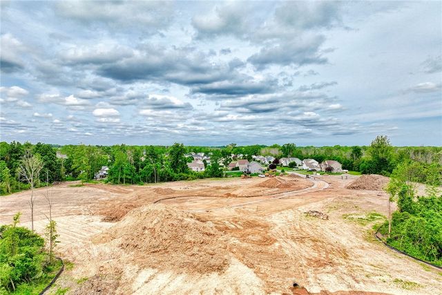 240 Bronze Leaf Trail, Greece, NY 14612