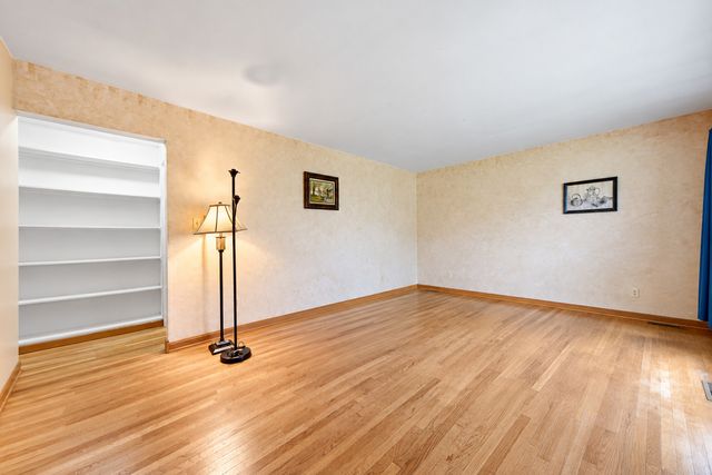 129 Oakview Drive, New Lenox, IL 60451
