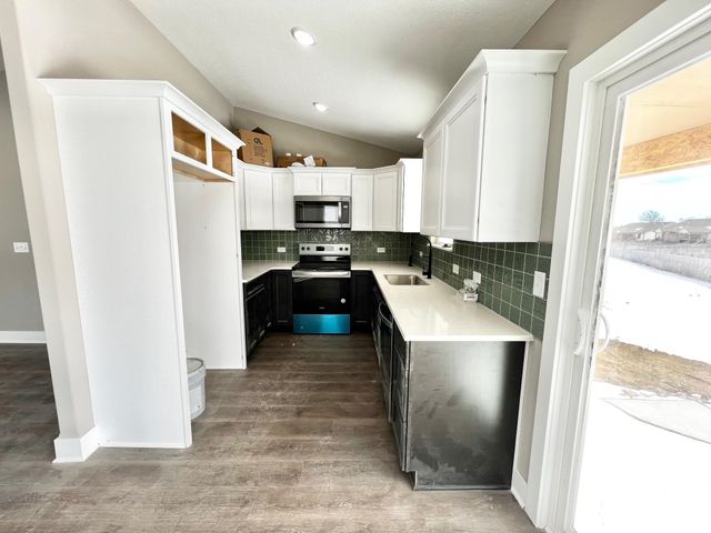 2267 S Chateau, Wichita, KS 67207