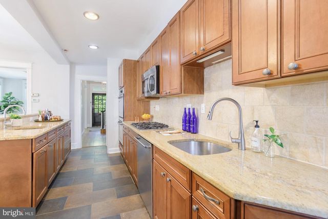3514 34TH ST NW, Washington, DC 20008