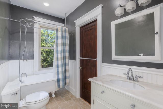3514 34TH ST NW, Washington, DC 20008