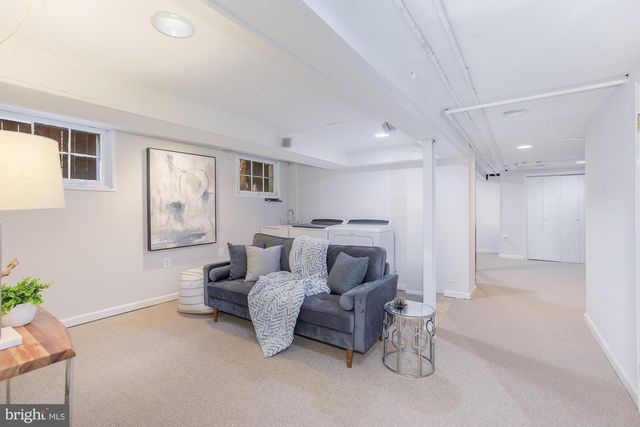 3514 34TH ST NW, Washington, DC 20008