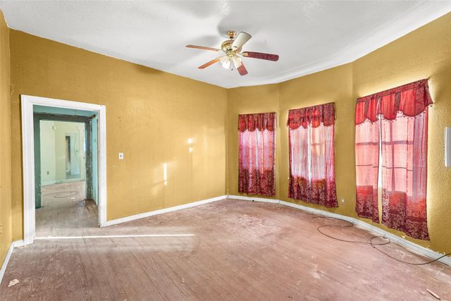 221 W Brooklyn Avenue, Dallas, TX 75208