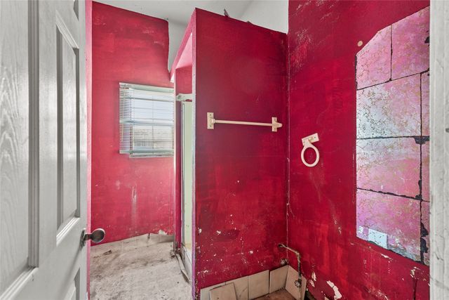 221 W Brooklyn Avenue, Dallas, TX 75208